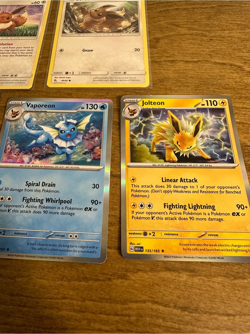 Lot of 5 Eevee and Eeveelution Pokemon Cards NM - Picture 4 of 4